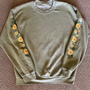 Green Pacsun crewneck sweatshirt